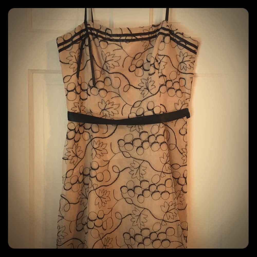 Taupe A-line dress with black details, size 4p